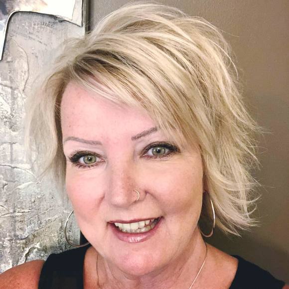 Meet your Posher, Kirsten - Picture 1 of 1